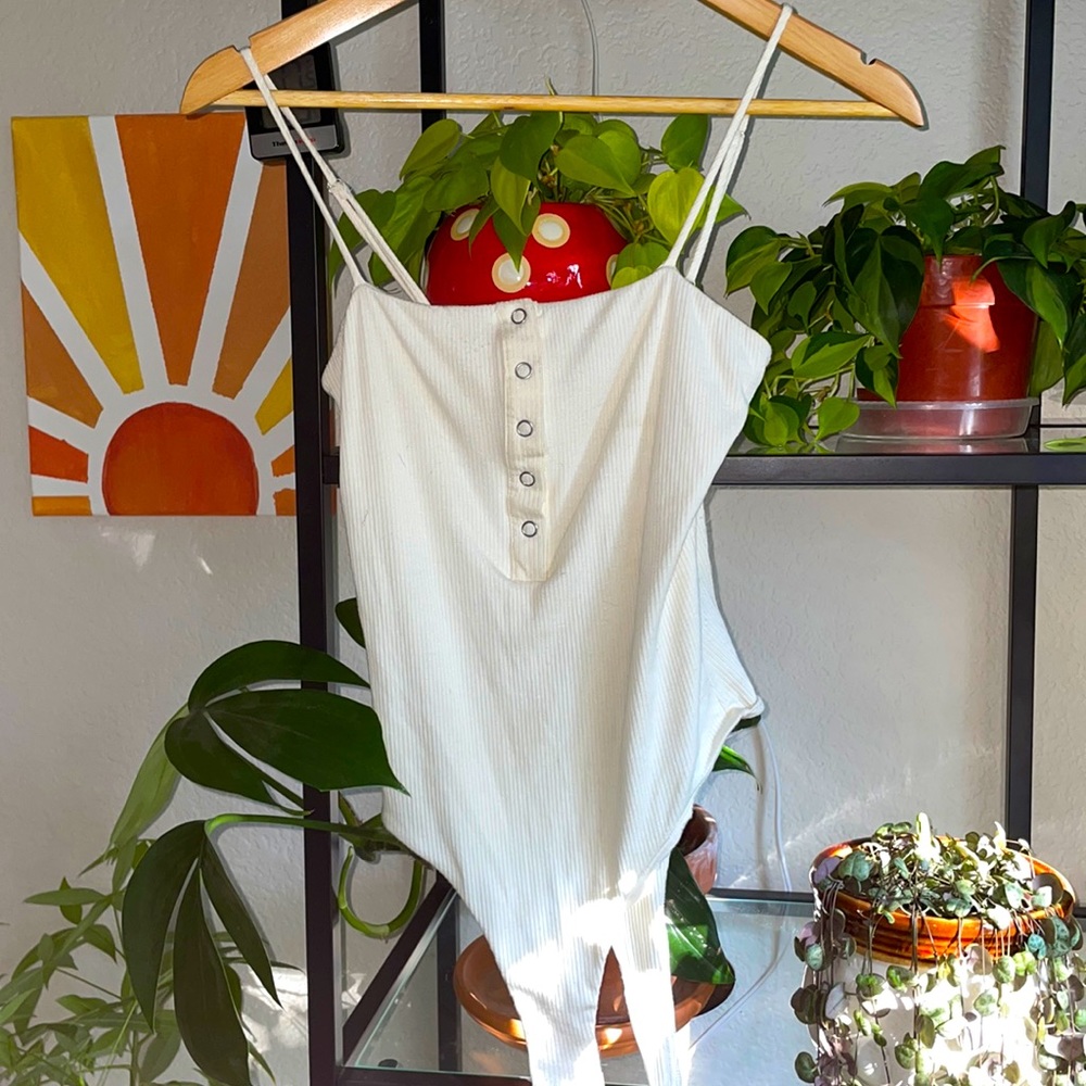 Lulus white button up body suit women’s small